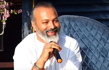 BEAUTY ,GLOW,RADIANCE